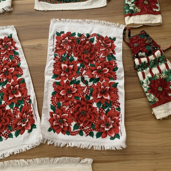 Christmas Kitchen Towel Set Lot 8 Piece Poinsettias Tree Holiday - Picture 3 of 7